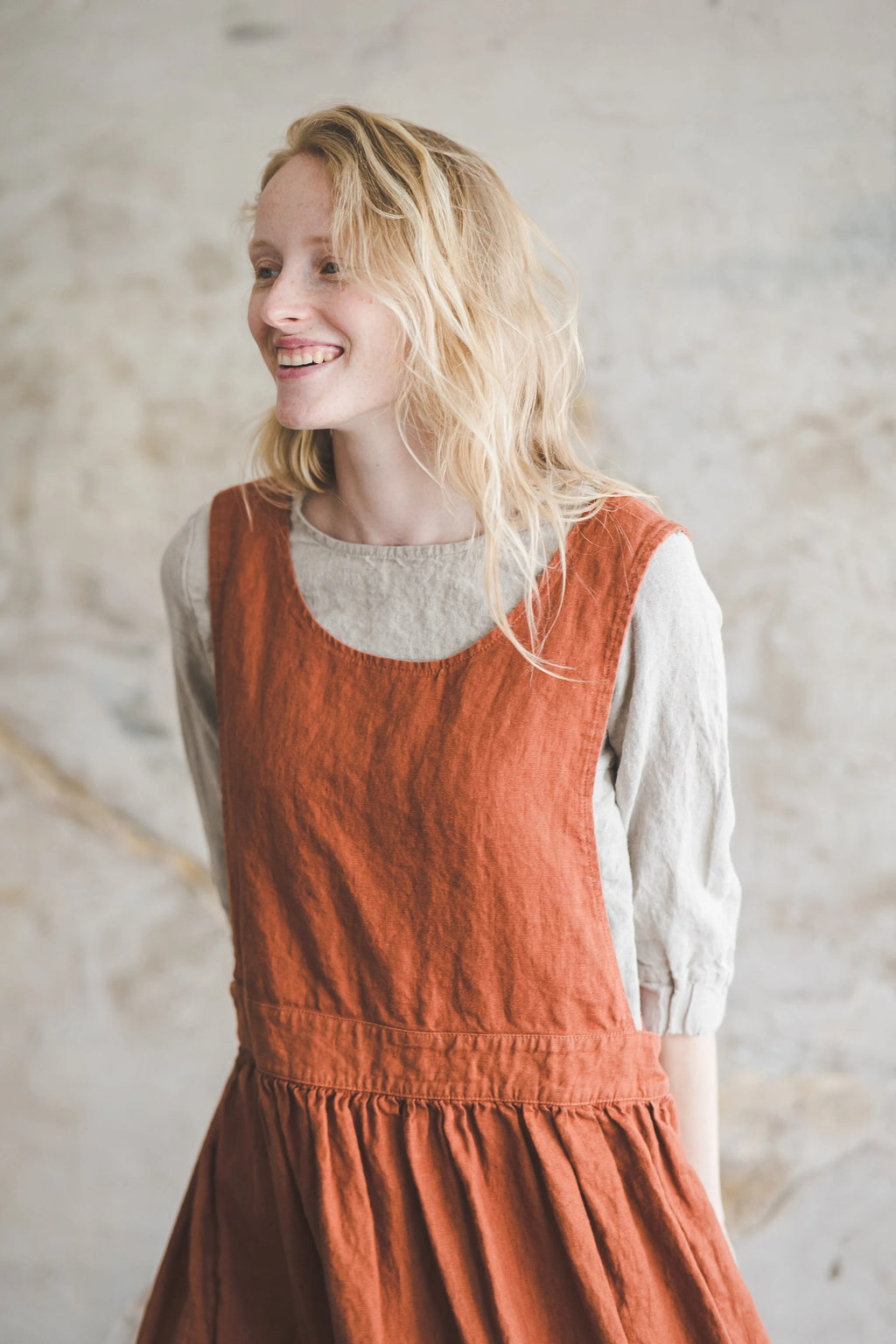 Robe Tablier en Lin Style Japonais – Orange Brûlé | Robe Chasuble avec Poches
