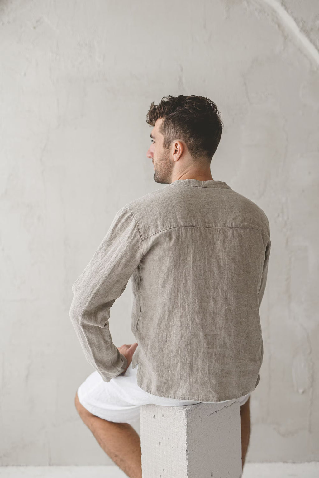 Chemise Classique en Lin pour Homme – Lin Naturel | Manches Longues & Boutons en Coco