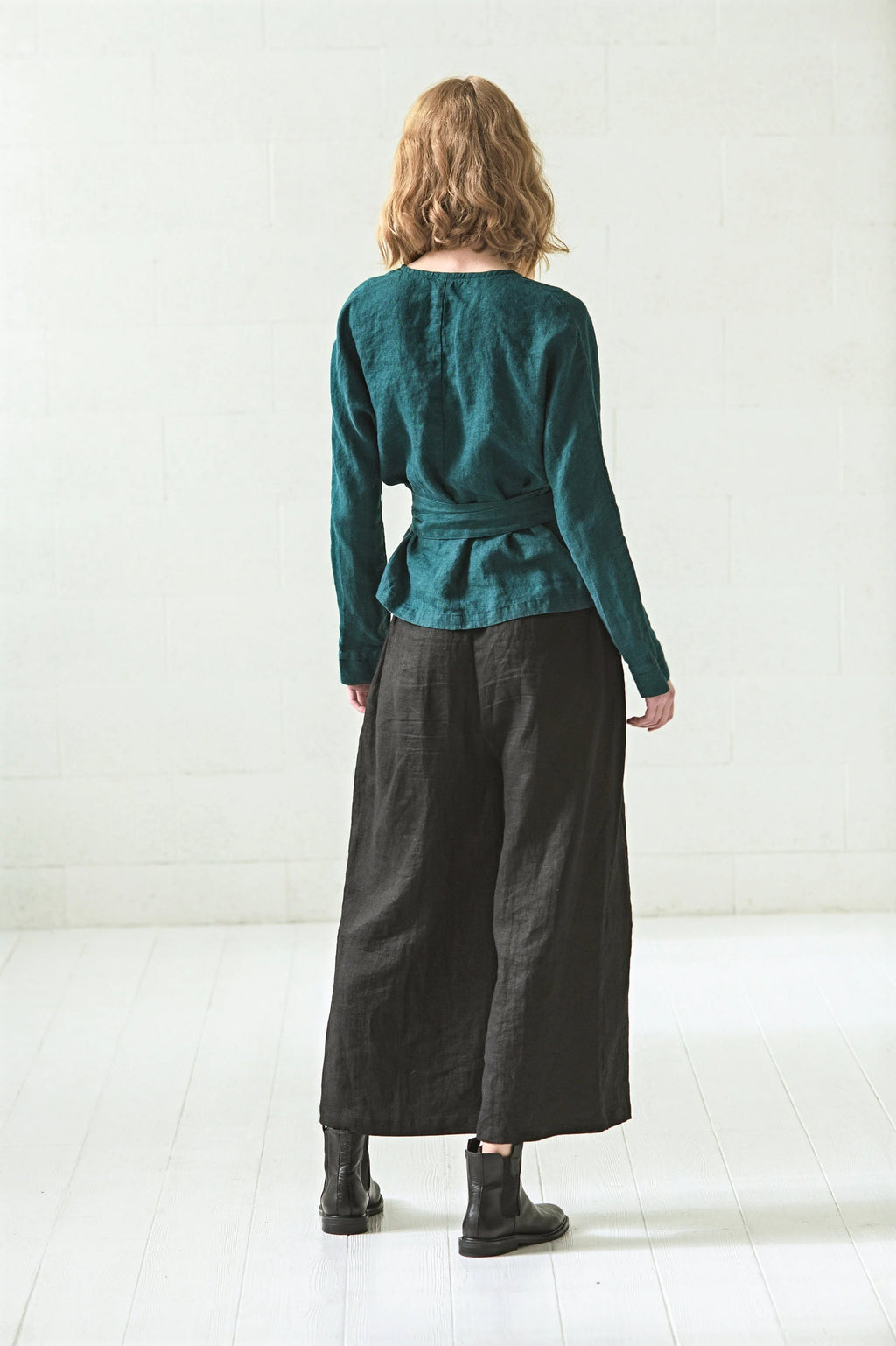 Blouse Cache-Cœur en Lin à Manches Longues – Vert Forêt | Top Élégant & Ajustable