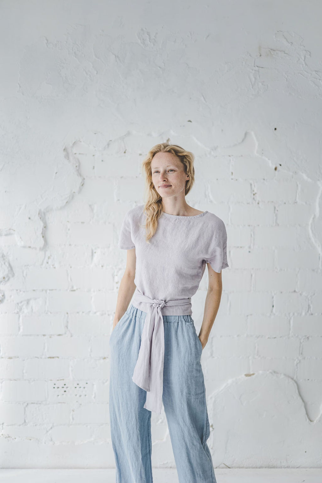 Blouse Kimono en Lin à Nouer – Bleu Glacé | Top d'Été Élégant & Design Épuré