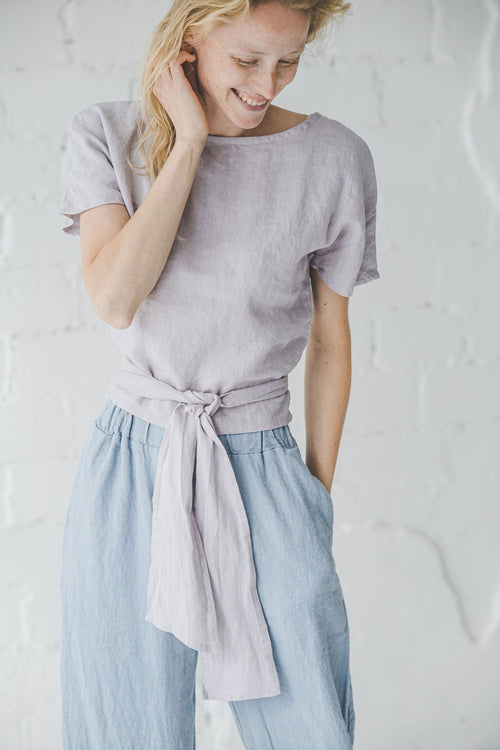 Blouse Kimono en Lin à Nouer – Bleu Glacé | Top d'Été Élégant & Design Épuré