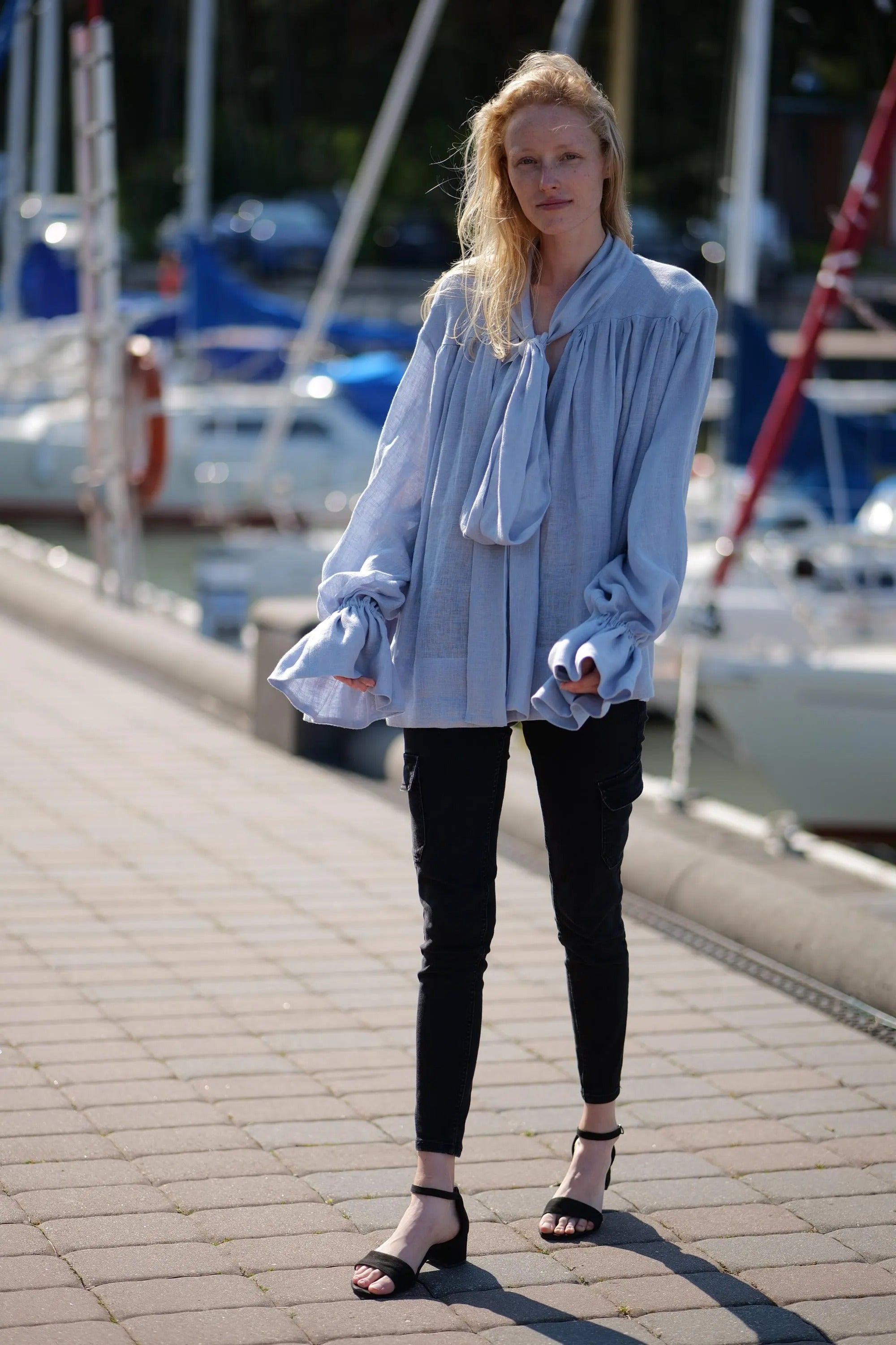 Blouse en Lin Style Bohème Chic – Bleu Givré | Manches Bouffantes & Ruban | Lin Ultra-Léger