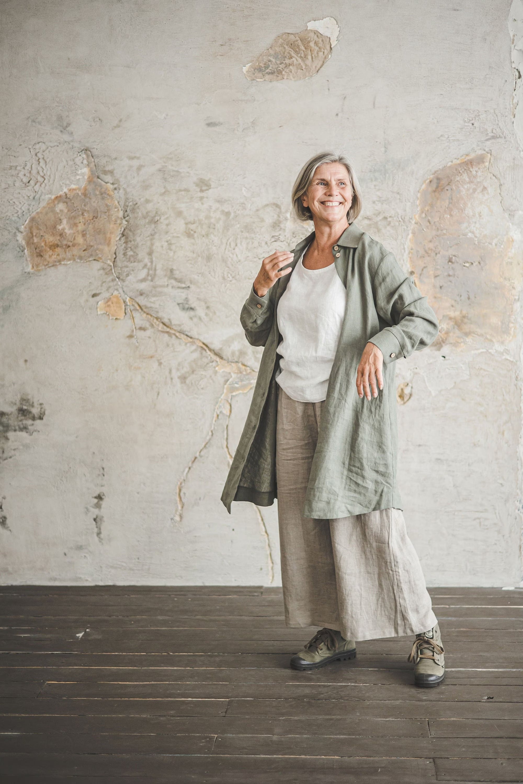 Robe Chemise Oversize en Lin à Grand Col – Vert Sauge | Style 2-en-1 : Robe ou Veste