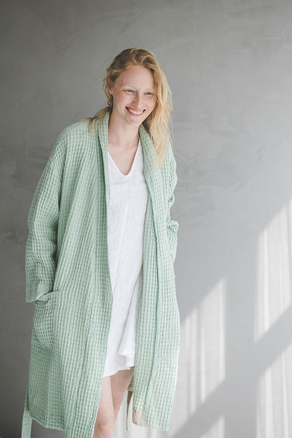 Peignoir Kimono en Lin Gaufré – Menthe | Texture Nid d'Abeille & Confort Naturel